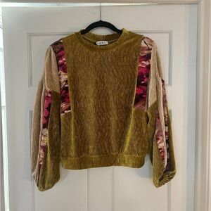 THML Sweater / Top